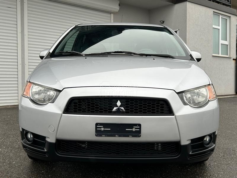 Mitsubishi Colt 