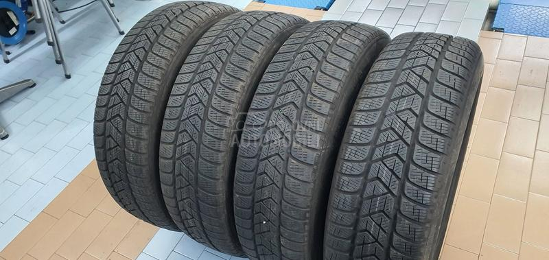 Pirelli 215/65 R17 Zimska