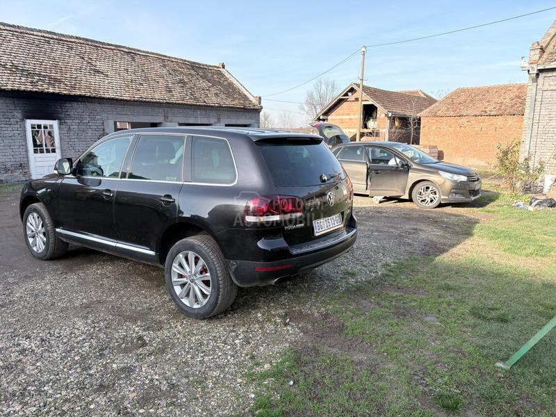 Volkswagen Touareg r line