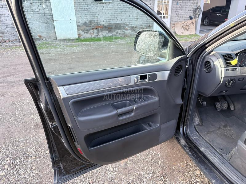 Volkswagen Touareg r line