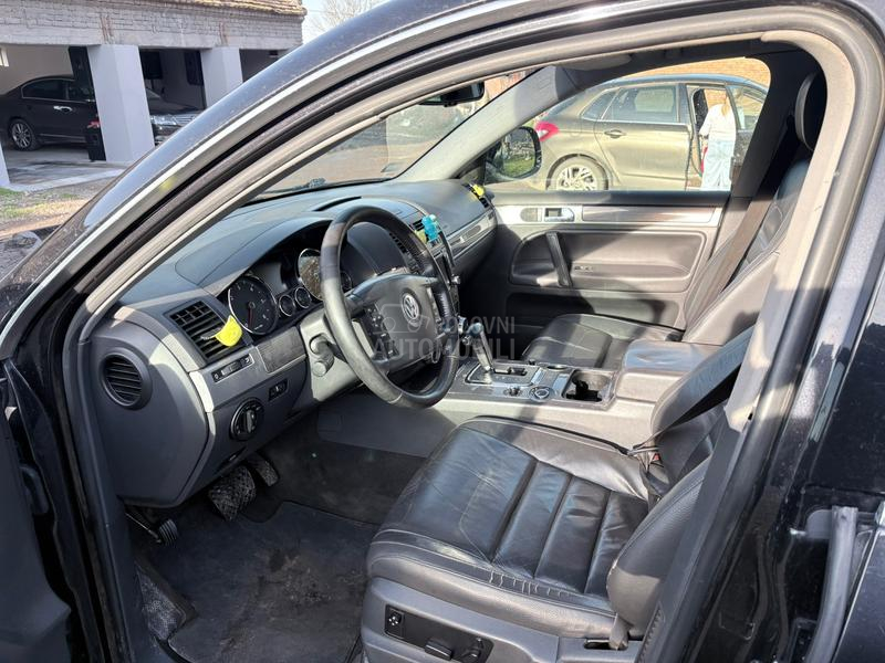 Volkswagen Touareg r line