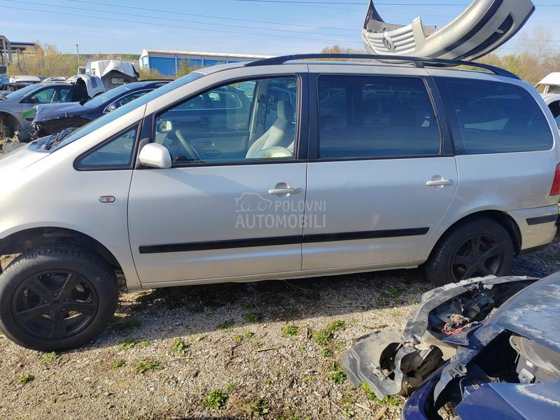 Volkswagen Sharan 1.9 td 2001. god. -  kompletan auto u delovima