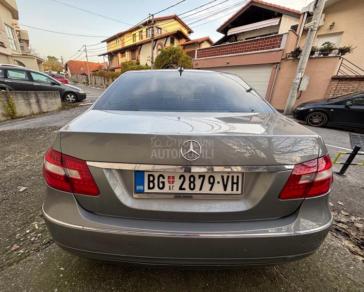 Mercedes Benz E 300 CDI