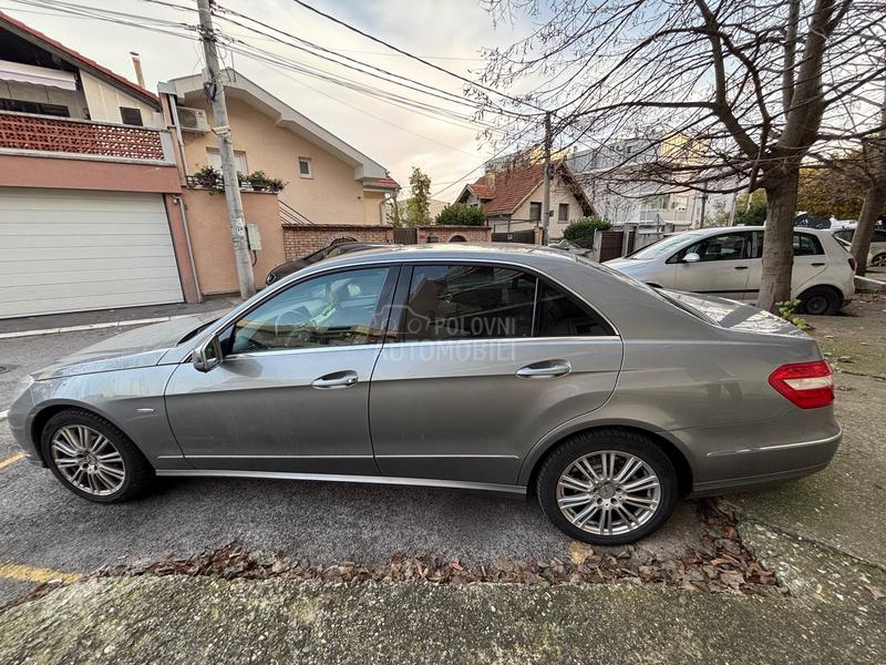 Mercedes Benz E 300 CDI
