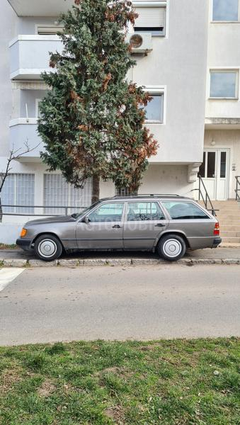 Mercedes Benz W124 250TD S124