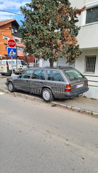 Mercedes Benz W124 250TD S124