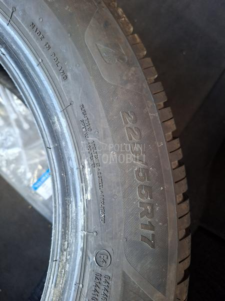 Bridgestone 225/55 R17 Zimska