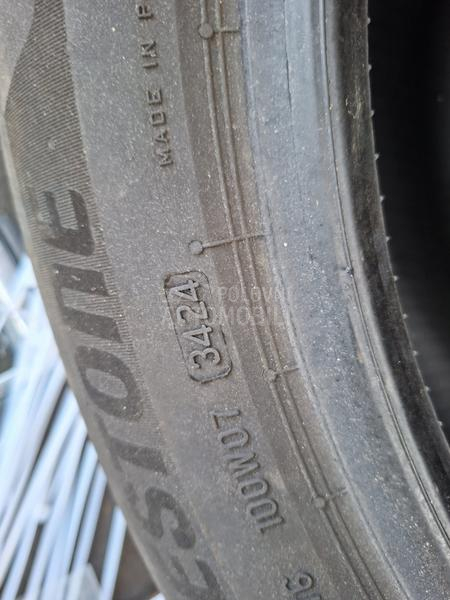Bridgestone 225/55 R17 Zimska