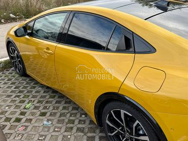 Toyota Prius PLUG-IN PHEV PREMIUM