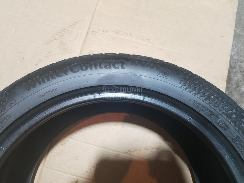 Continental 255/45 R18 Zimska