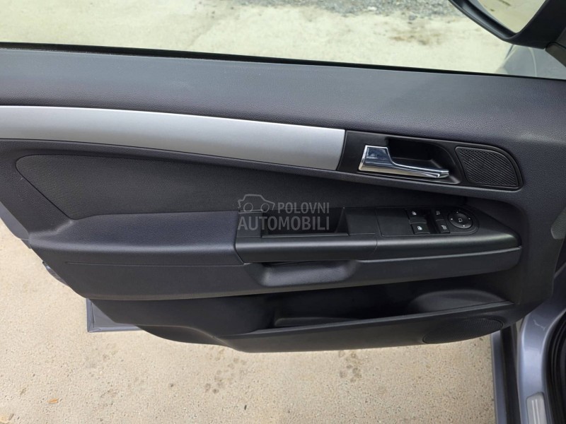 Opel Zafira 1.6 METAN