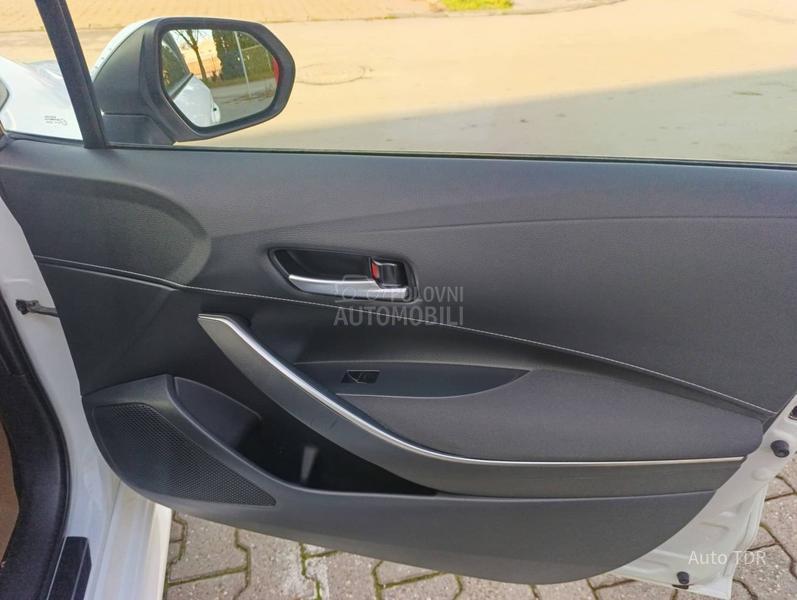 Toyota Corolla 1.8/SPORTS/HYBRID/