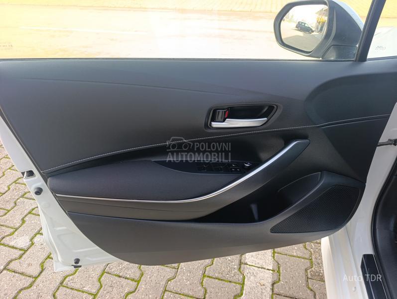 Toyota Corolla 1.8/SPORTS/HYBRID/