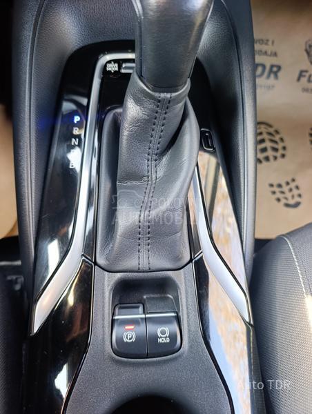 Toyota Corolla 1.8/SPORTS/HYBRID/