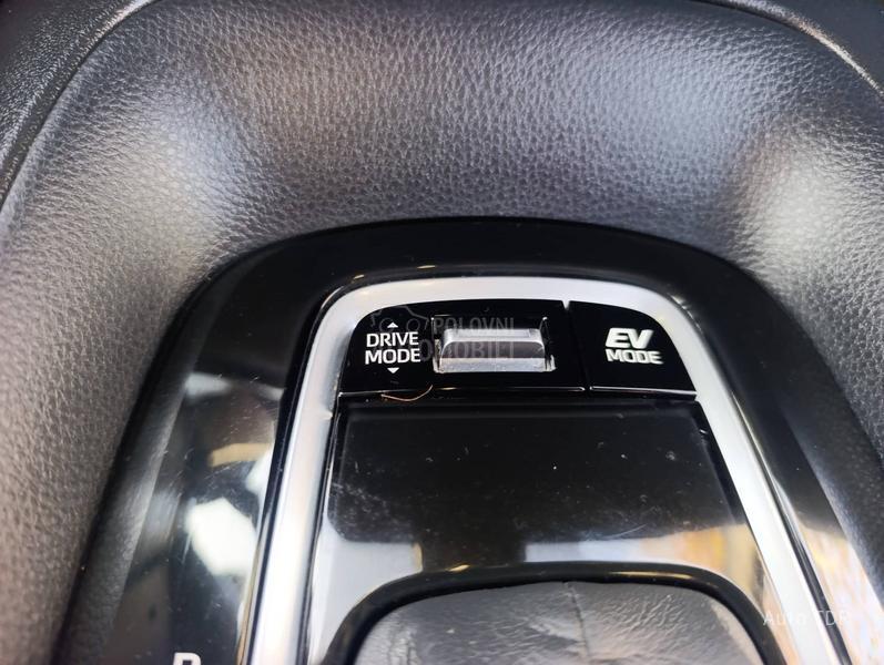 Toyota Corolla 1.8/SPORTS/HYBRID/