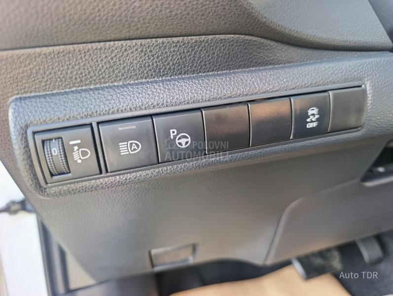 Toyota Corolla 1.8/SPORTS/HYBRID/