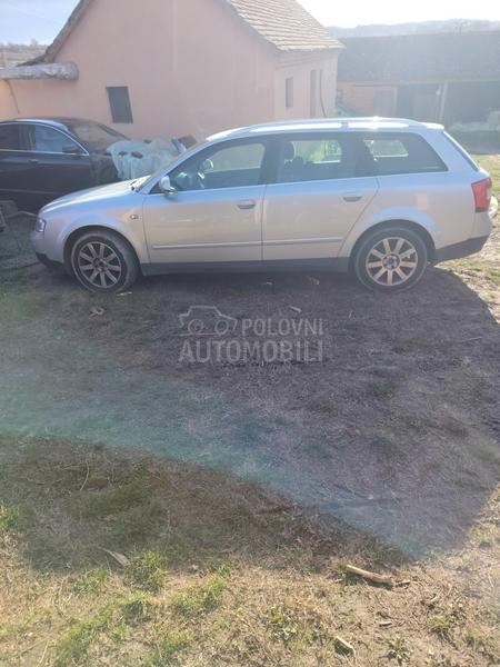 Audi A4 2003. god. -  kompletan auto u delovima