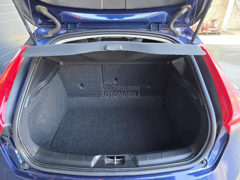 Volvo V40 D2 OCEAN RACE