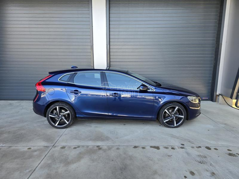 Volvo V40 D2 OCEAN RACE