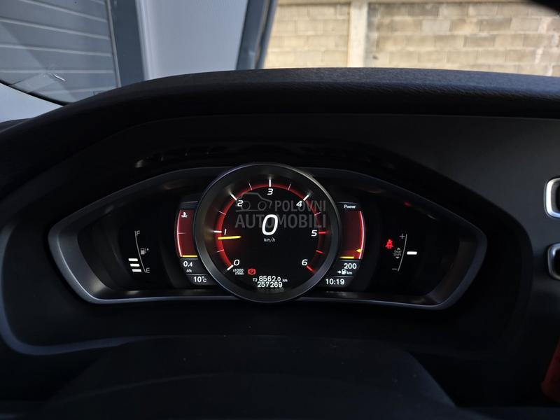 Volvo V40 D2 OCEAN RACE