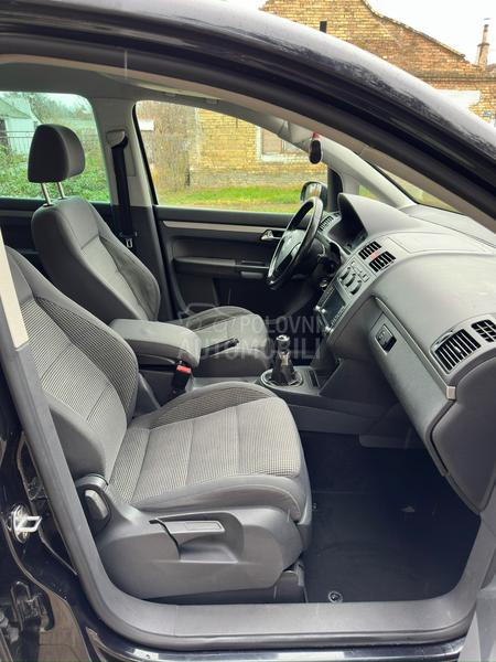 Volkswagen Touran 2.0 Tdi