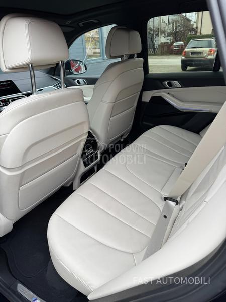 BMW X5 xDrive 40i Hybrid M