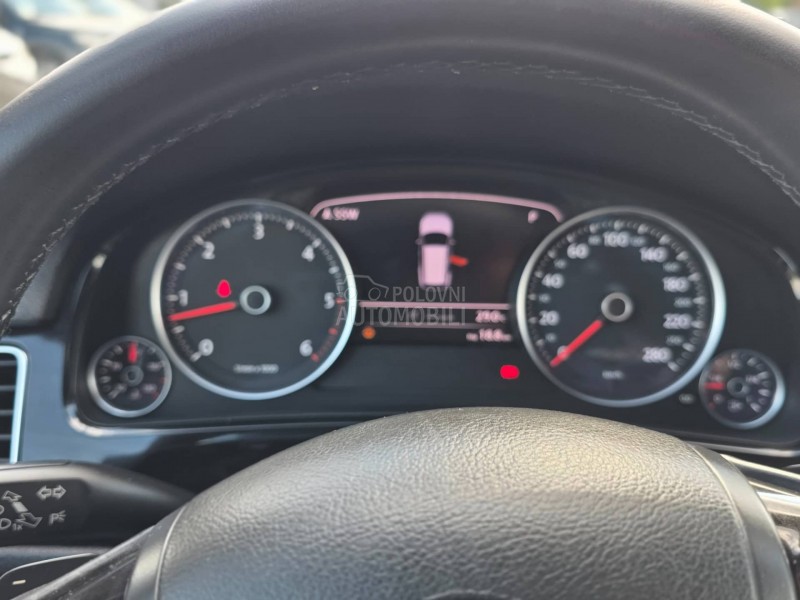 Volkswagen Touareg 3.0tdi LED/NAV