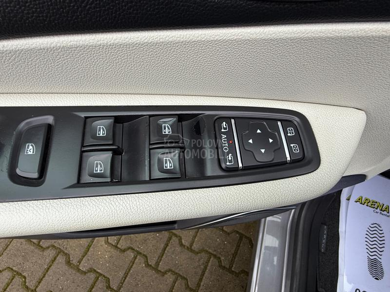 Renault Captur 1.5 DCI/INTENS