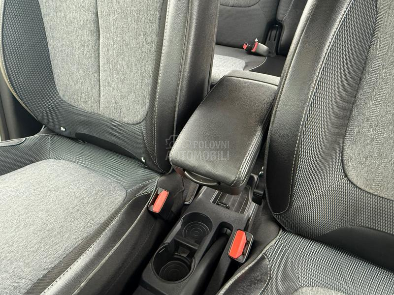 Renault Captur 1.5 DCI/INTENS