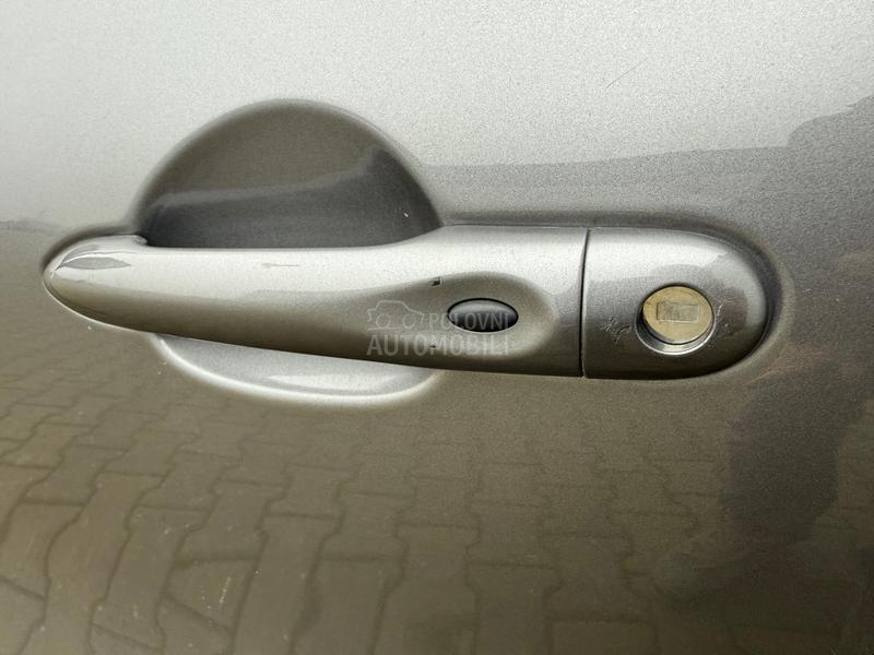 Renault Captur 1.5 DCI/INTENS