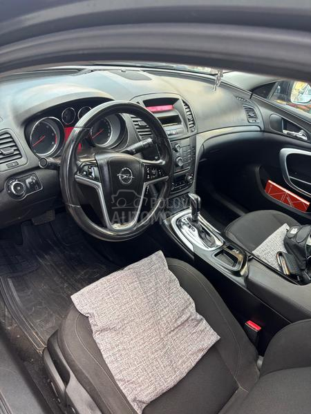 Opel Insignia 2.0