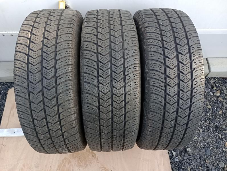 Semperit 215/65 R16 Zimska