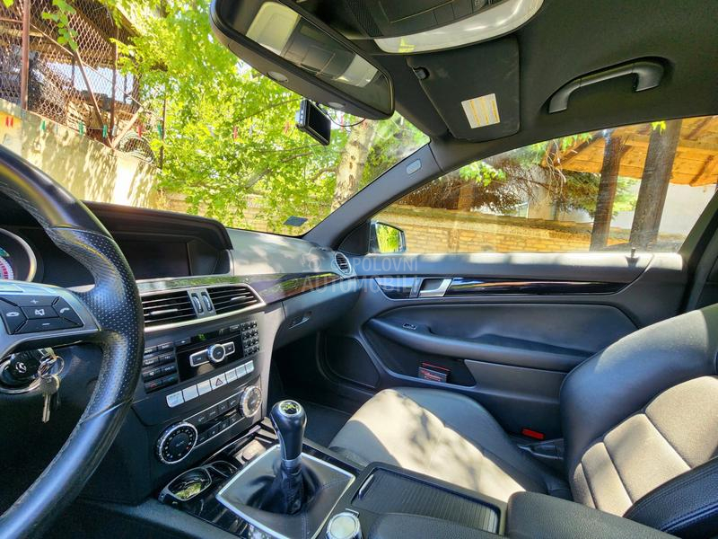 Mercedes Benz C 220 d AMG