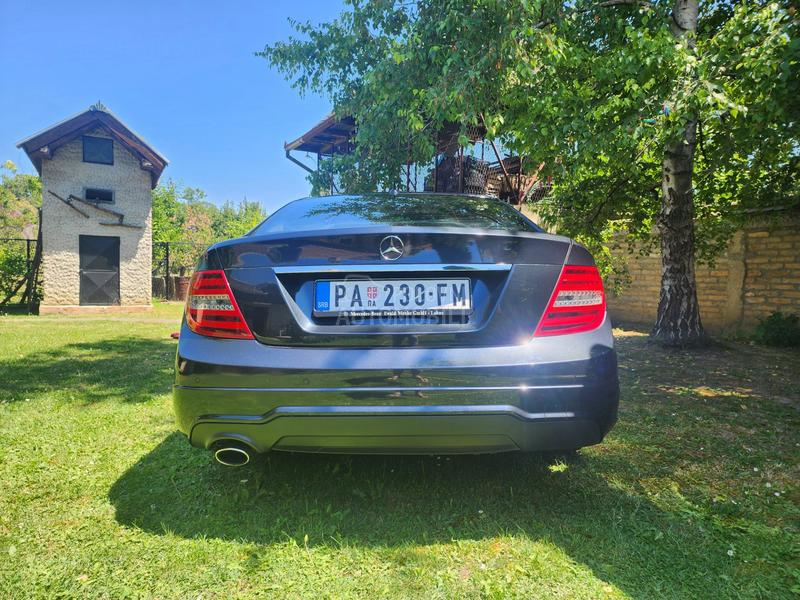 Mercedes Benz C 220 d AMG
