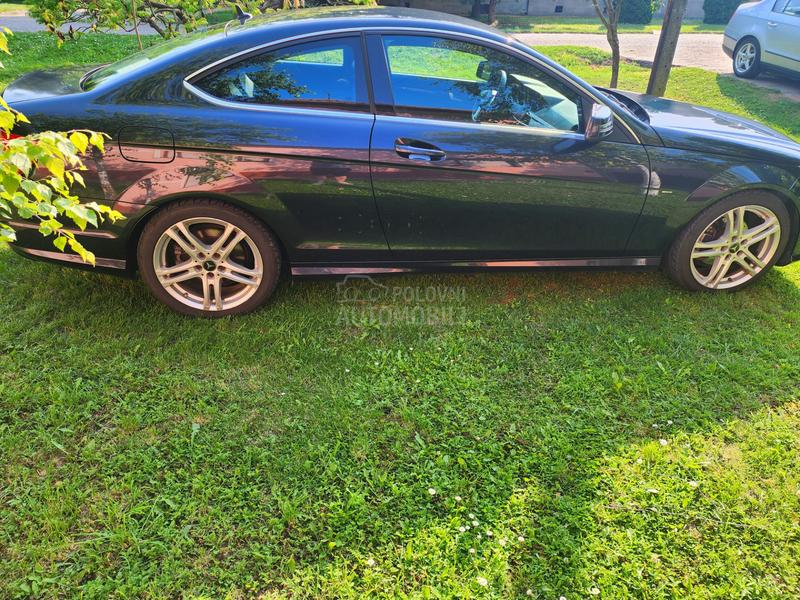 Mercedes Benz C 220 d AMG