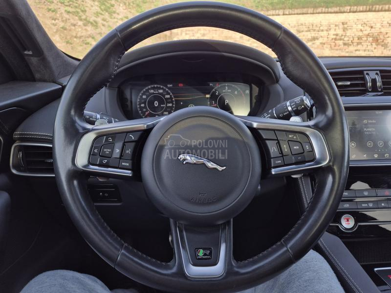 Jaguar F pace R Sport / 4x4 /