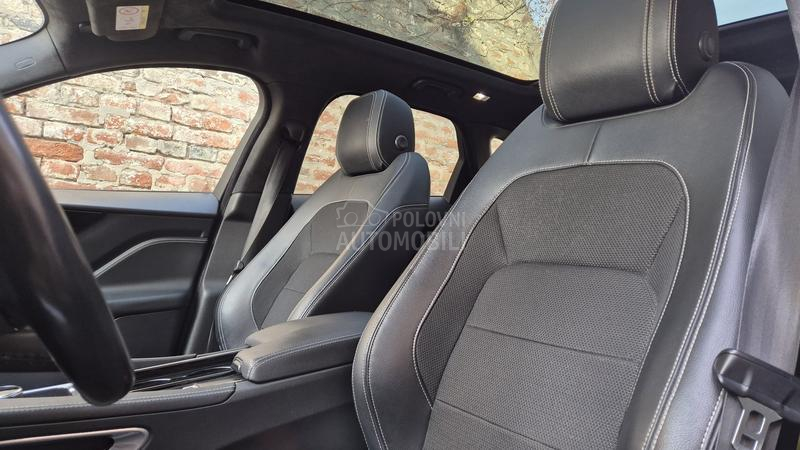 Jaguar F pace R Sport / 4x4 /