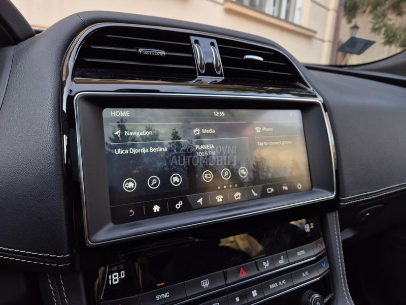 Jaguar F pace R Sport / 4x4 /