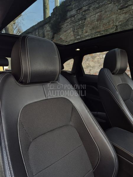 Jaguar F pace R Sport / 4x4 /