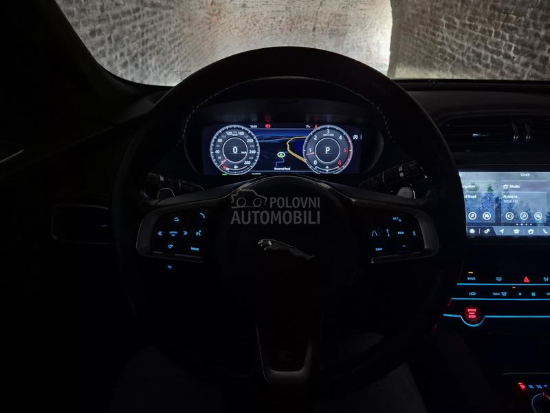 Jaguar F pace R Sport / 4x4 /