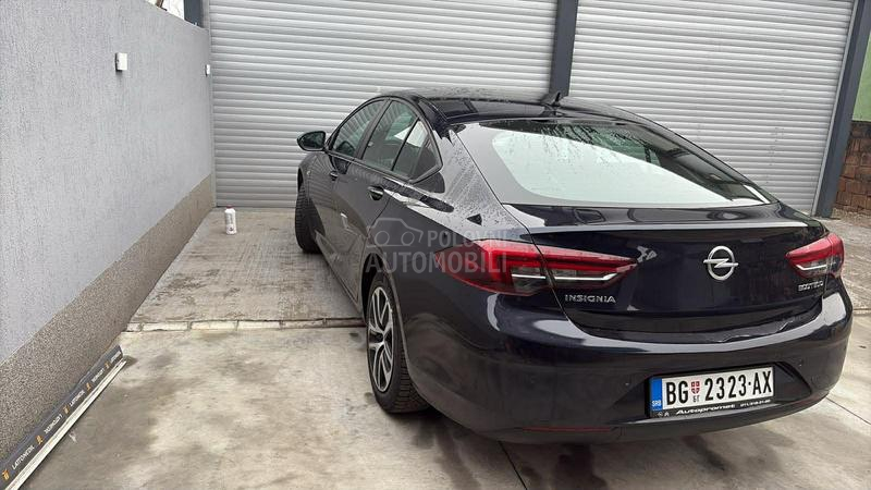 Opel Insignia 1.6 CDTI
