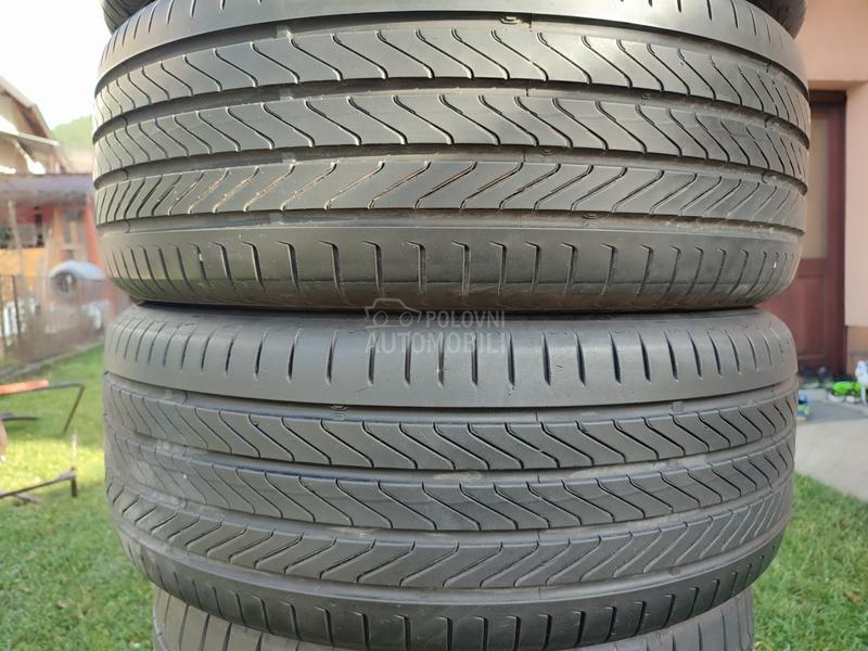 Continental 235/50 R19 Letnja