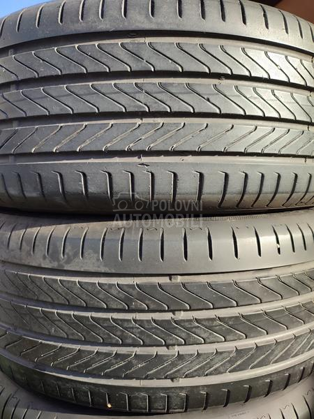 Continental 235/50 R19 Letnja