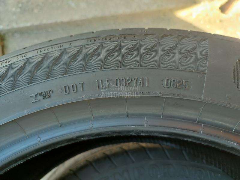 Continental 235/50 R19 Letnja