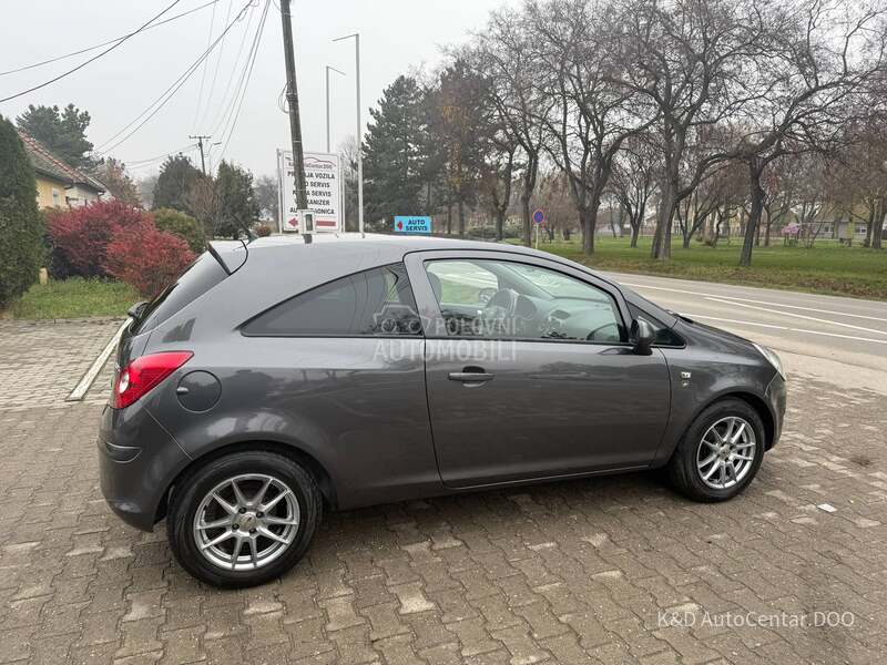 Opel Corsa D 1.2 V.Ser.vis