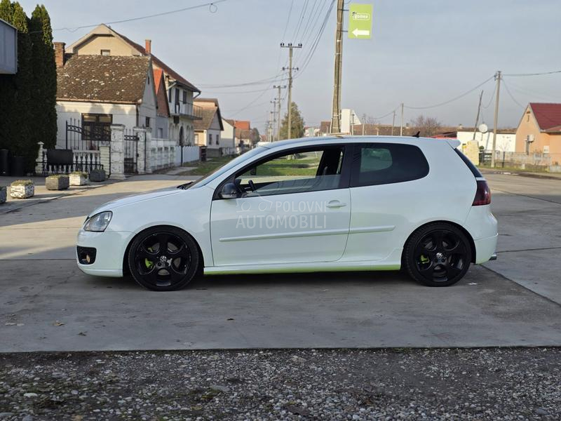 Volkswagen Golf 5 GTI