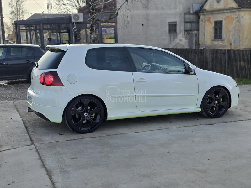Volkswagen Golf 5 GTI