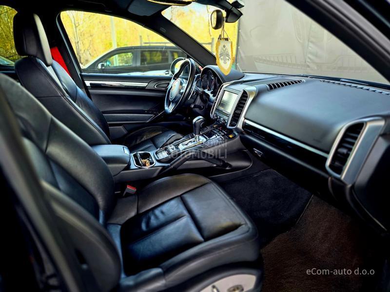 Porsche Cayenne 3.0 TDI V6 4x4