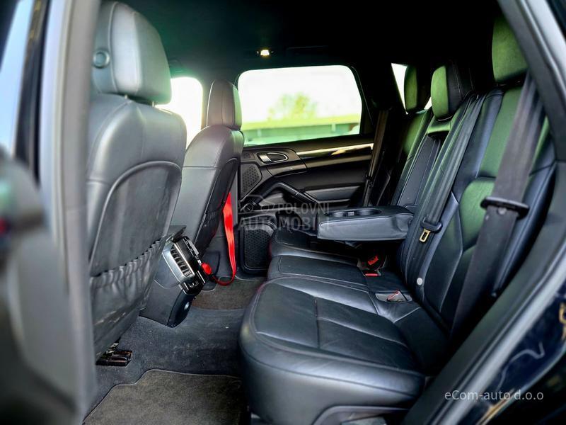 Porsche Cayenne 3.0 TDI V6 4x4