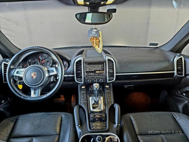 Porsche Cayenne 3.0 TDI V6 4x4